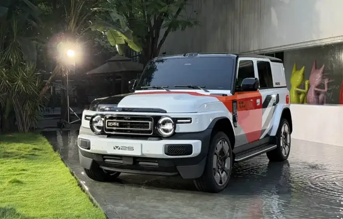 iCAR V25实车外观曝光 增程方盒子成都车展首发内饰