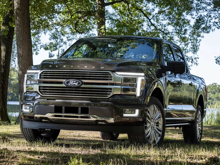 从已知参数看，被替换的2.7升EcoBoost V6在现款F-150上的额定输出为325马力，是当前XL、XLT等版本的基础动力。3.0升V6与2.7升V6同属福特EcoBoost…