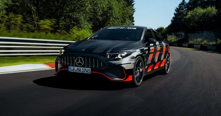 从横向对比看，这一成绩已将AMG CLA 45 4MATIC+推到四门性能轿车第一梯队。宝马M3…