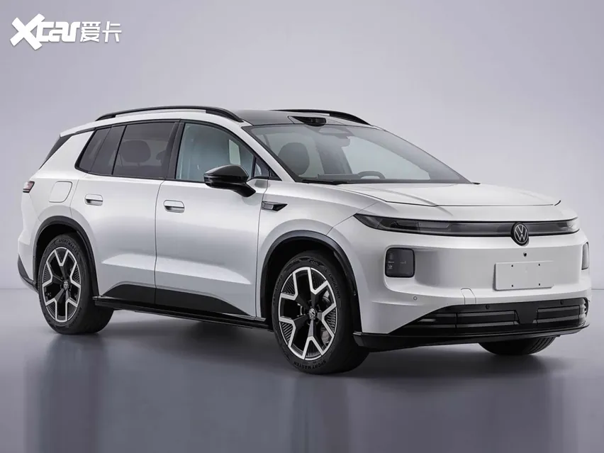 动力与续航方面，申报信息显示新车采用单电机后驱布局，驱动电机最大功率为170kW，提供59.9kWh和77.5kWh两种电池包，对应CLTC纯电续航里程分别为540km和660km。