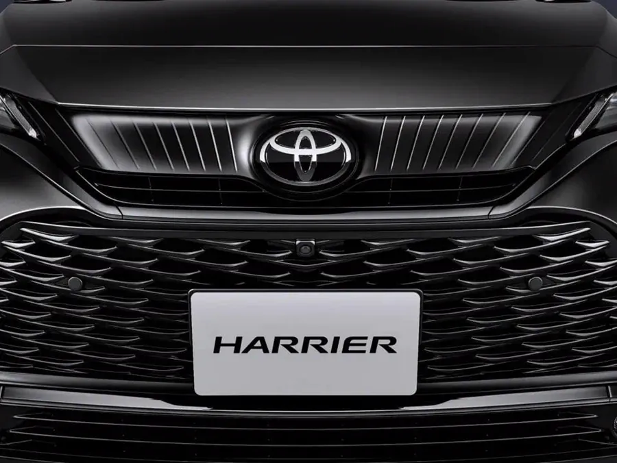 HARRIER与中国市场的关联度较高。第四代HARRIER于2021年11月由一汽丰田以「凌放HARRIER」之名引入国产并上市，定位介于RAV4荣放与皇冠陆放之间，提供2.0L燃油与2.5L双擎两种…