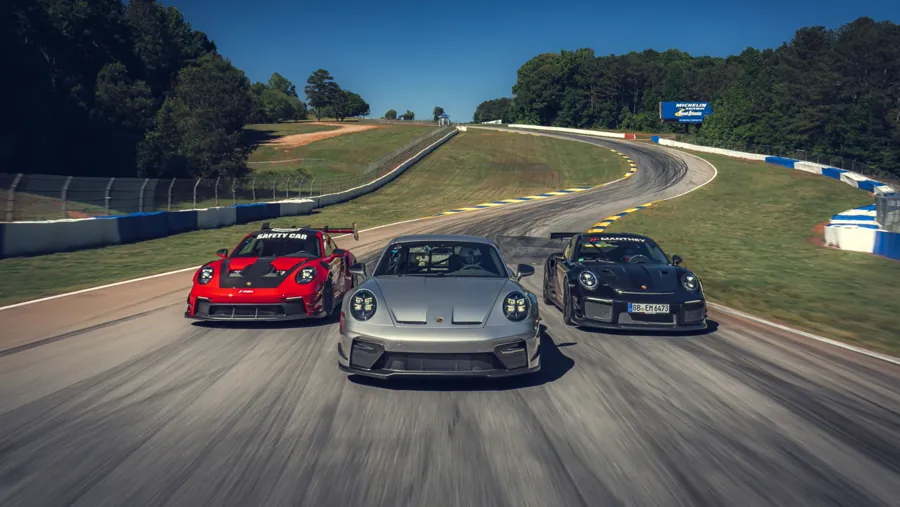 赛道上的保时捷911 GT3车型