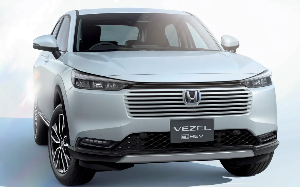 白色本田Vezel e:HEV