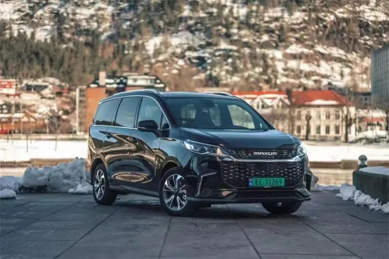 黑色上汽大通MAXUS MPV