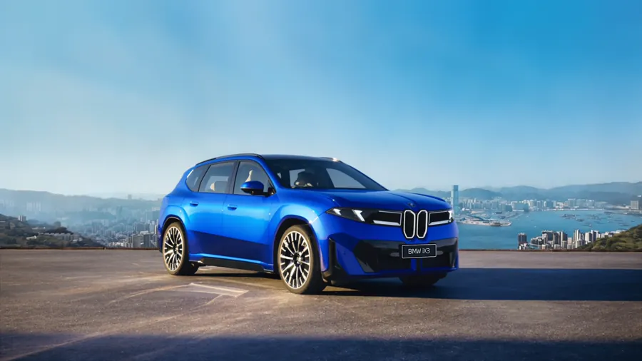 蓝色BMW iX3汽车