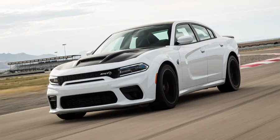 新款道奇Charger Hellcat回归 搭700+马力机械增压V8引擎